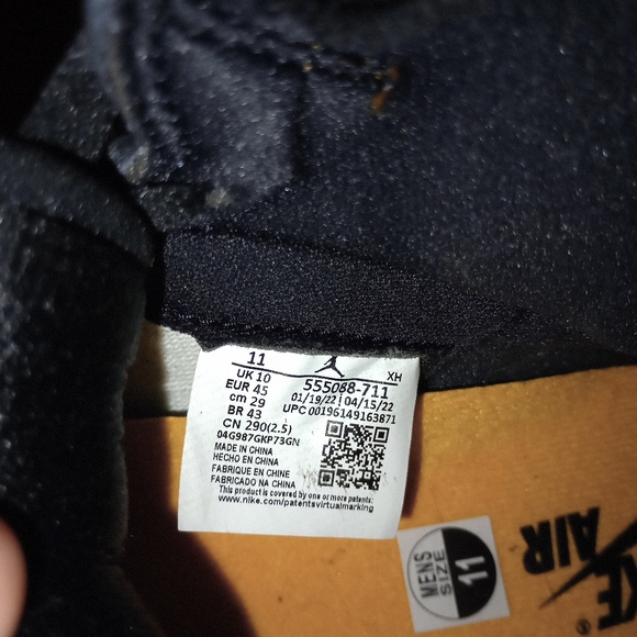 IOB Air Jordan 1 Retro High OG Taxi Mens Size 11 VNDS - Picture 15 of 16